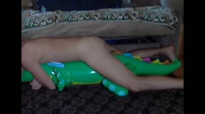 Big inflatable alligator humping cum on femdomerotic.com