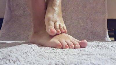 Real Amateur French Milf Feet Fetish - France on femdomerotic.com