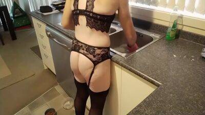 Housewife In Stockings Masturbates - Britain on femdomerotic.com