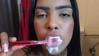 Black Girl Teeth Brushing Fetish - SoloAustria on femdomerotic.com